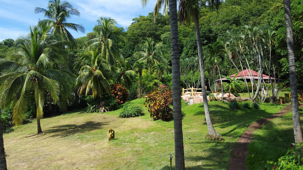 Hotel Los Mangos Montezuma Exterior photo
